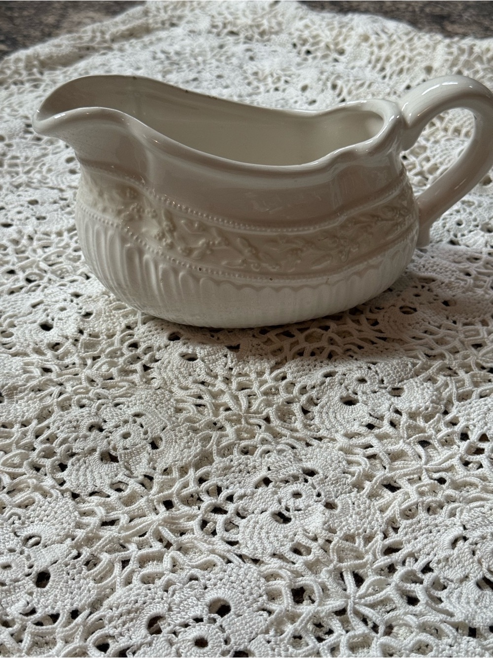 Cream Ceramic Gravy Boat - Elegant Dinnerware